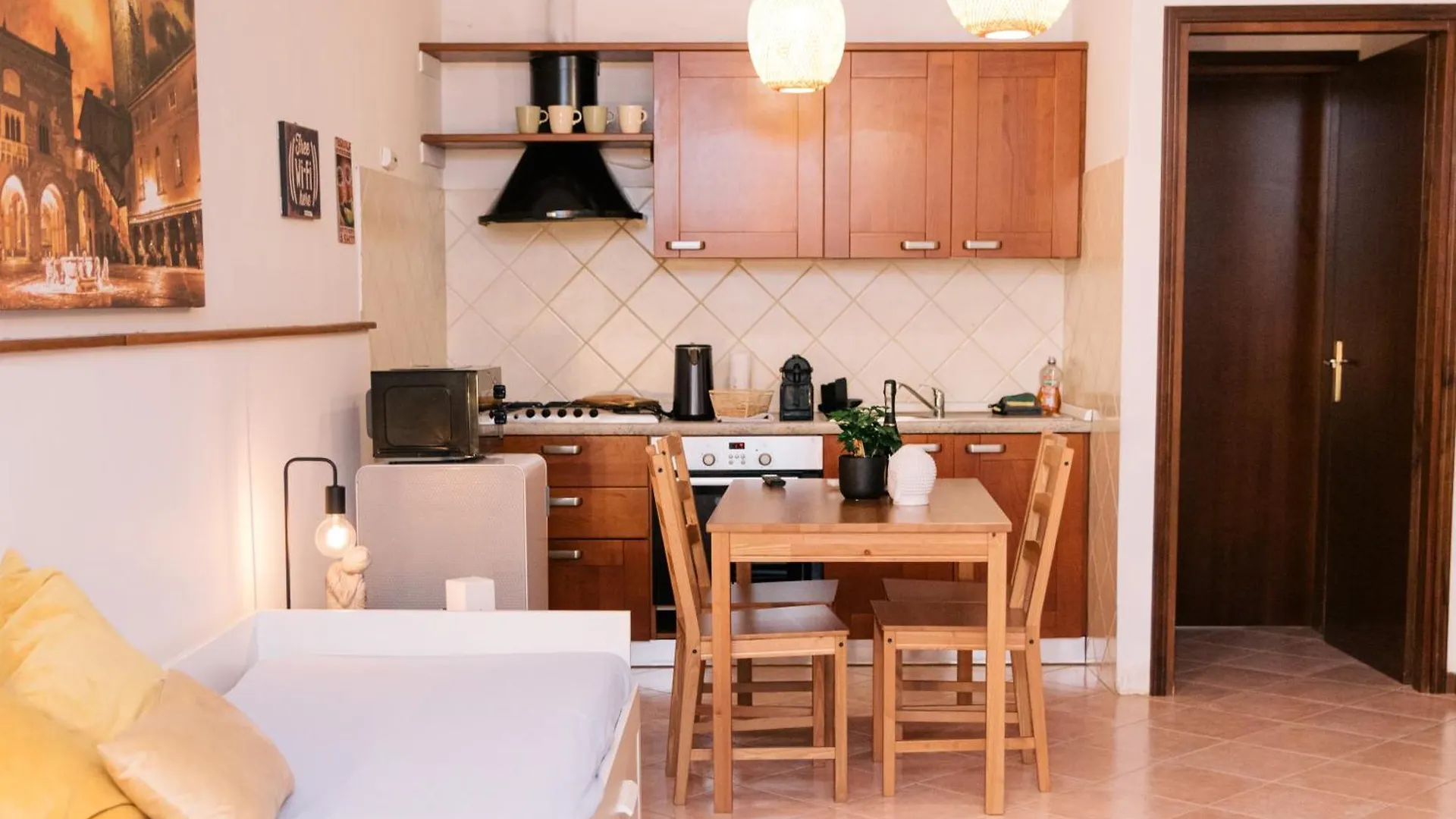 Casa Tequila Daire Bergamo 0*,