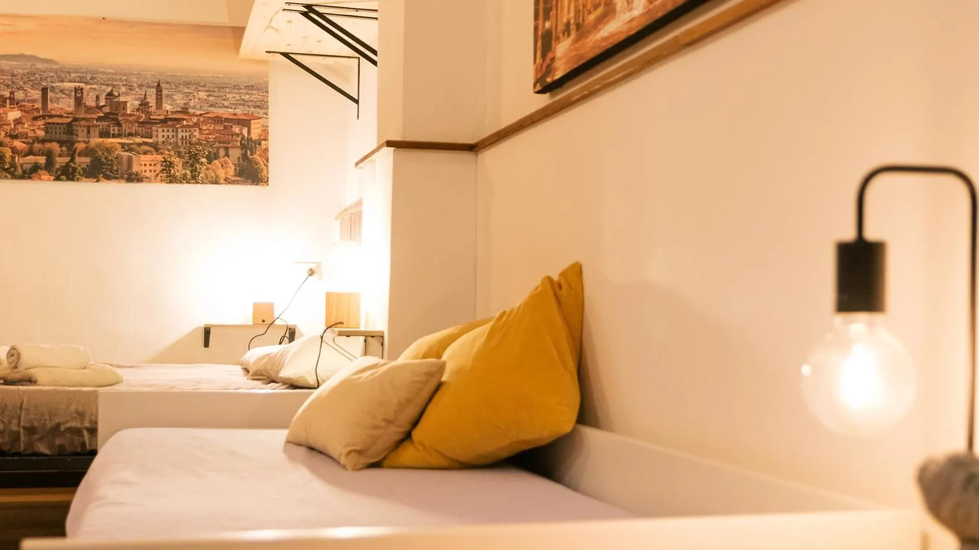 Casa Tequila Apartment Bergamo 0*,